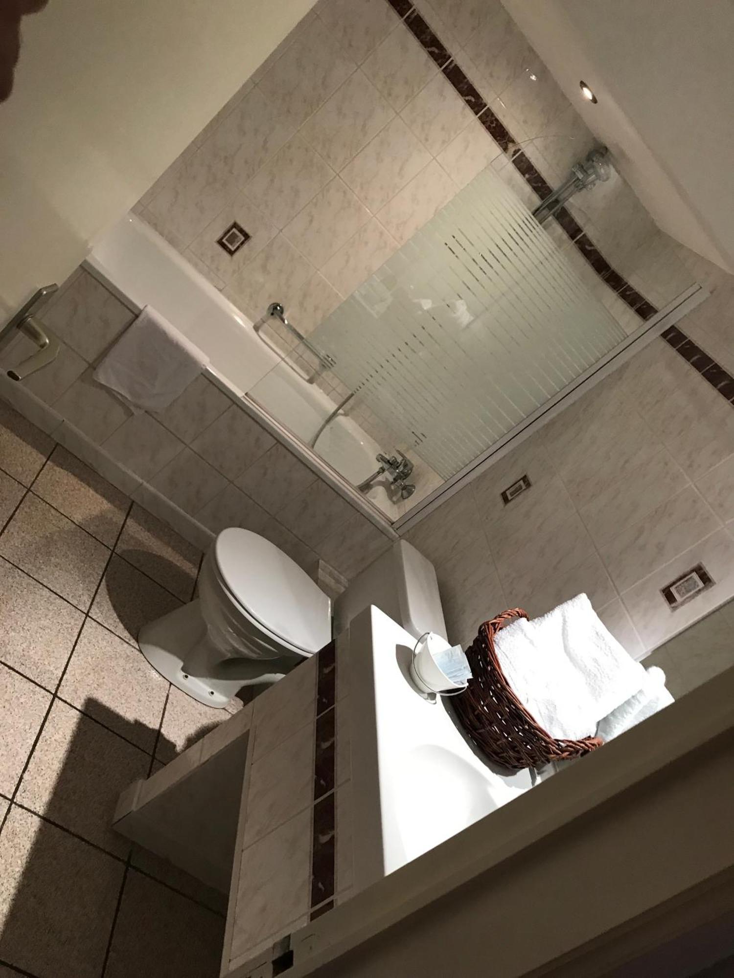 בוילון Le Cosy Hotel מראה חיצוני תמונה