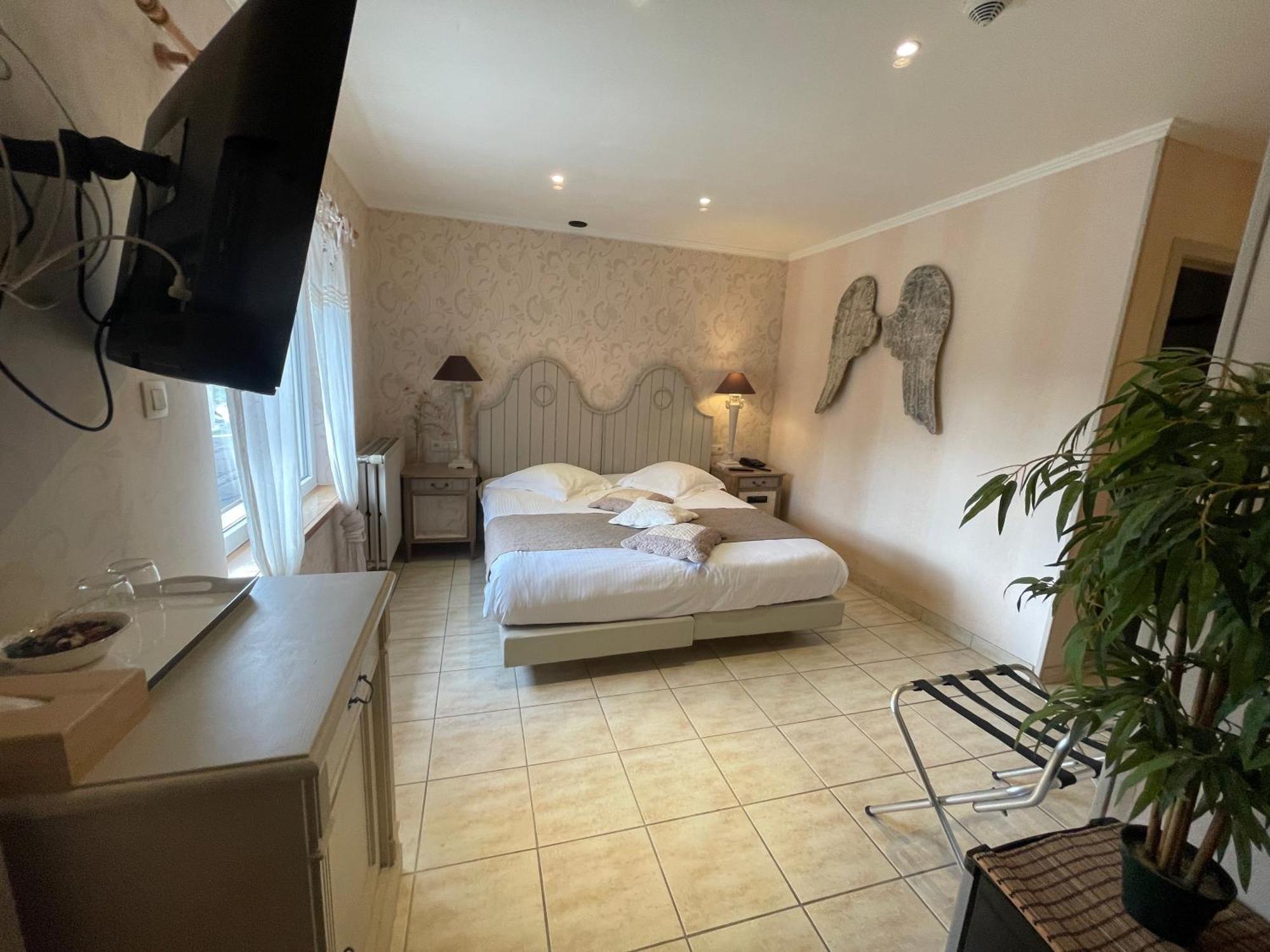 בוילון Le Cosy Hotel מראה חיצוני תמונה